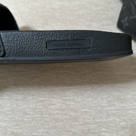 Men’s Louis Vuitton Sandals Slides size 41 - Picture 4 of 4